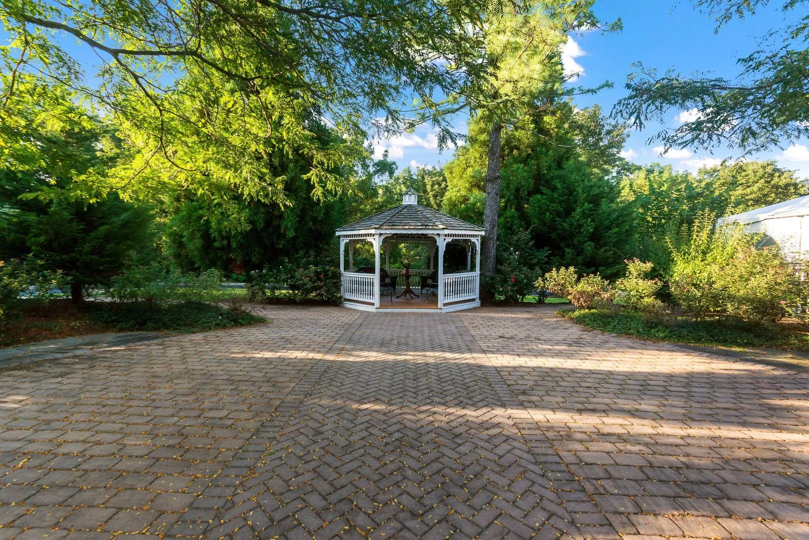 Exton Hotel & Conference Center