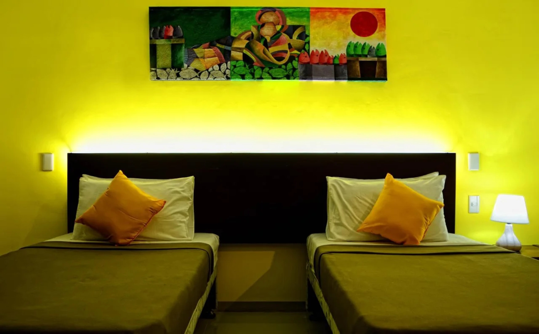 Seasons Hotel and Convention Center