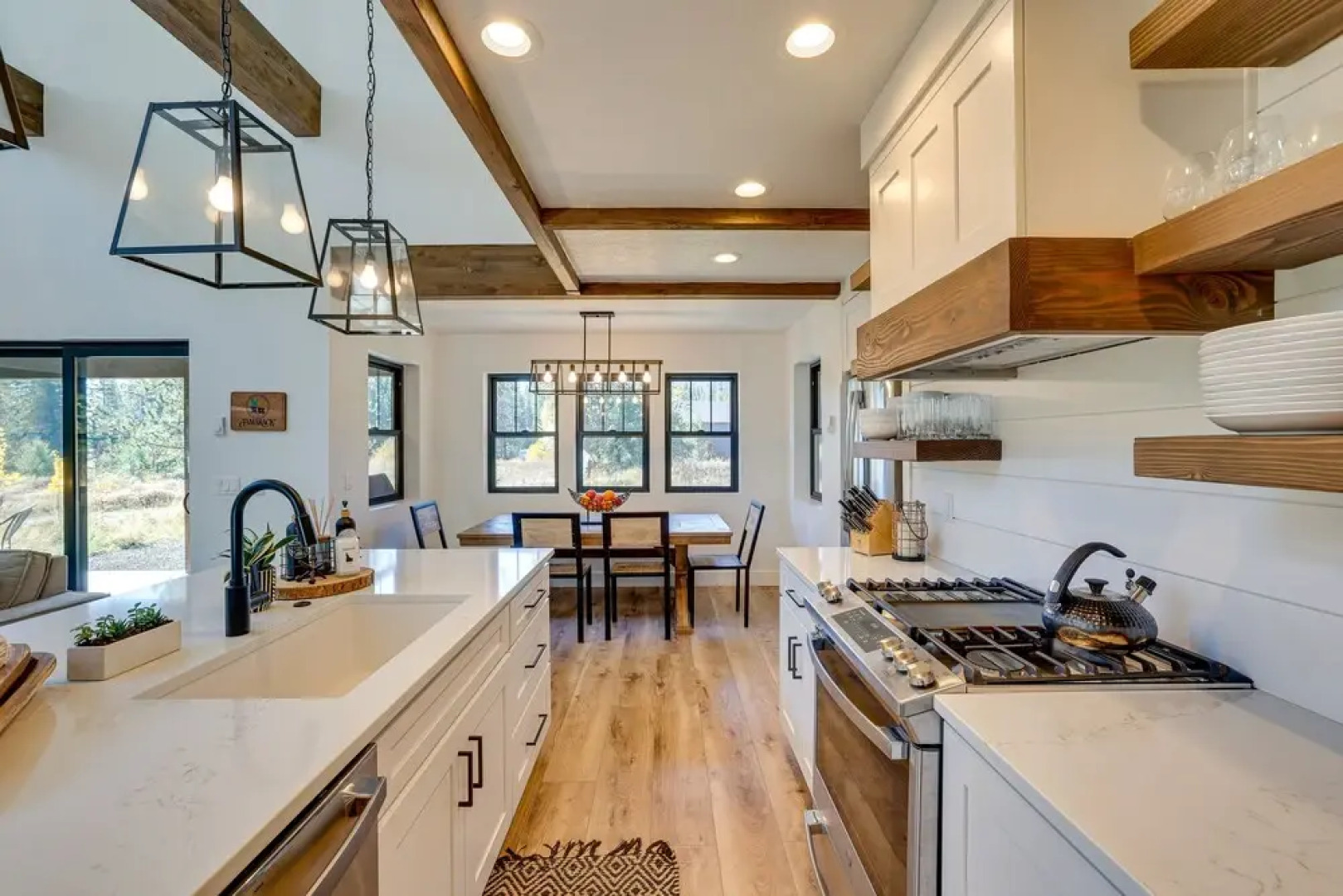 Cozy Cabin Nestled at the Base of Tamarack Resort!