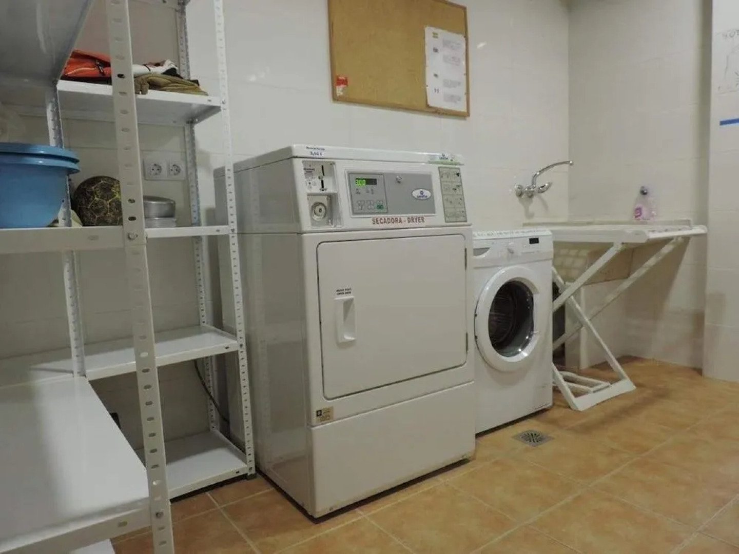 Albergue Santo Tomás de Canterbury - Hostel