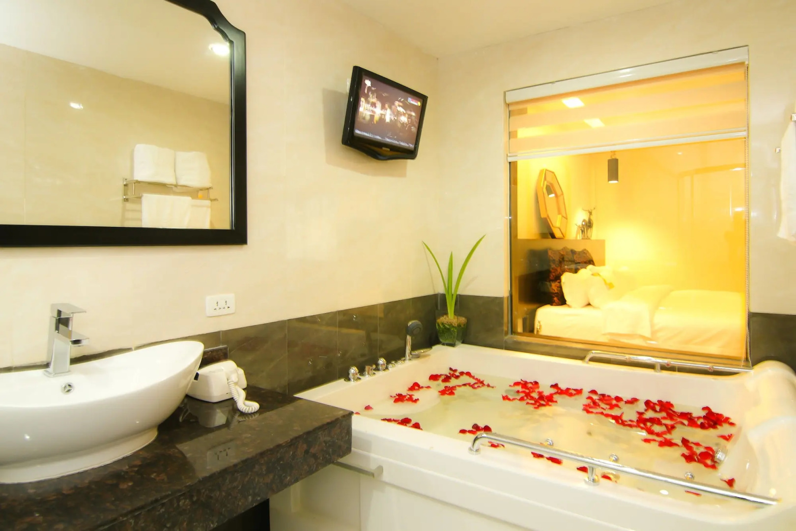 Rashmis Plaza Hotel Vientiane