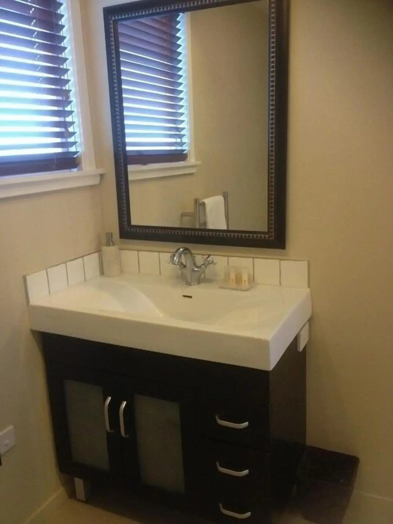 Cambridge Coach House