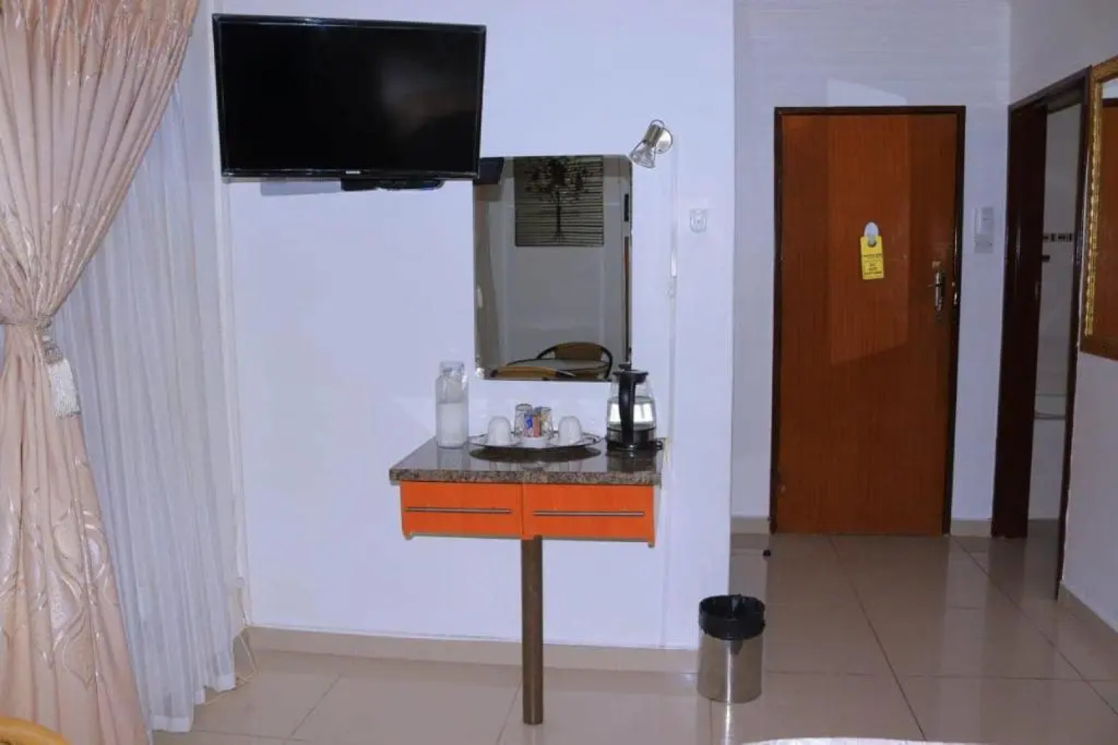 Crown Bed & Breakfast