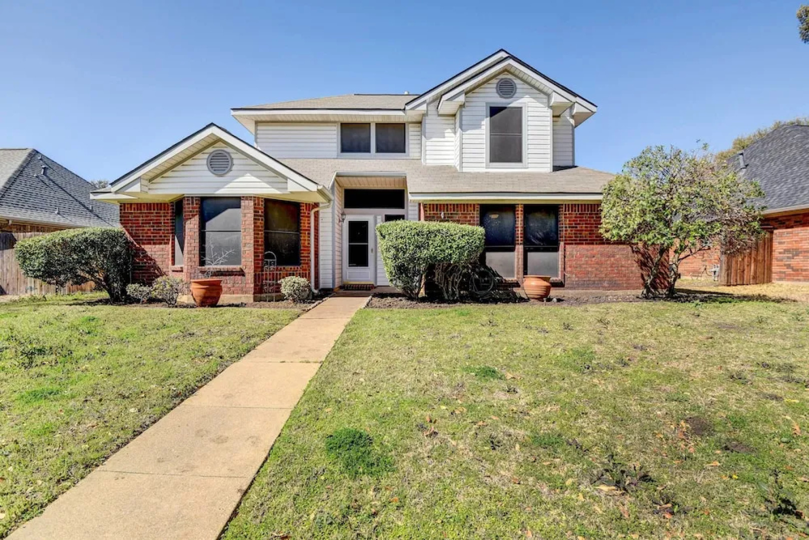 4 Mi to Joe Pool Lake: Home in Grand Prairie