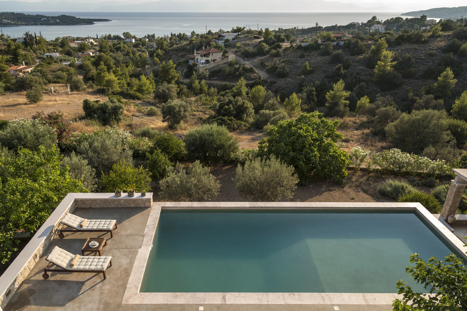 Porto Cheli Studio - Poolside Lux Getaway