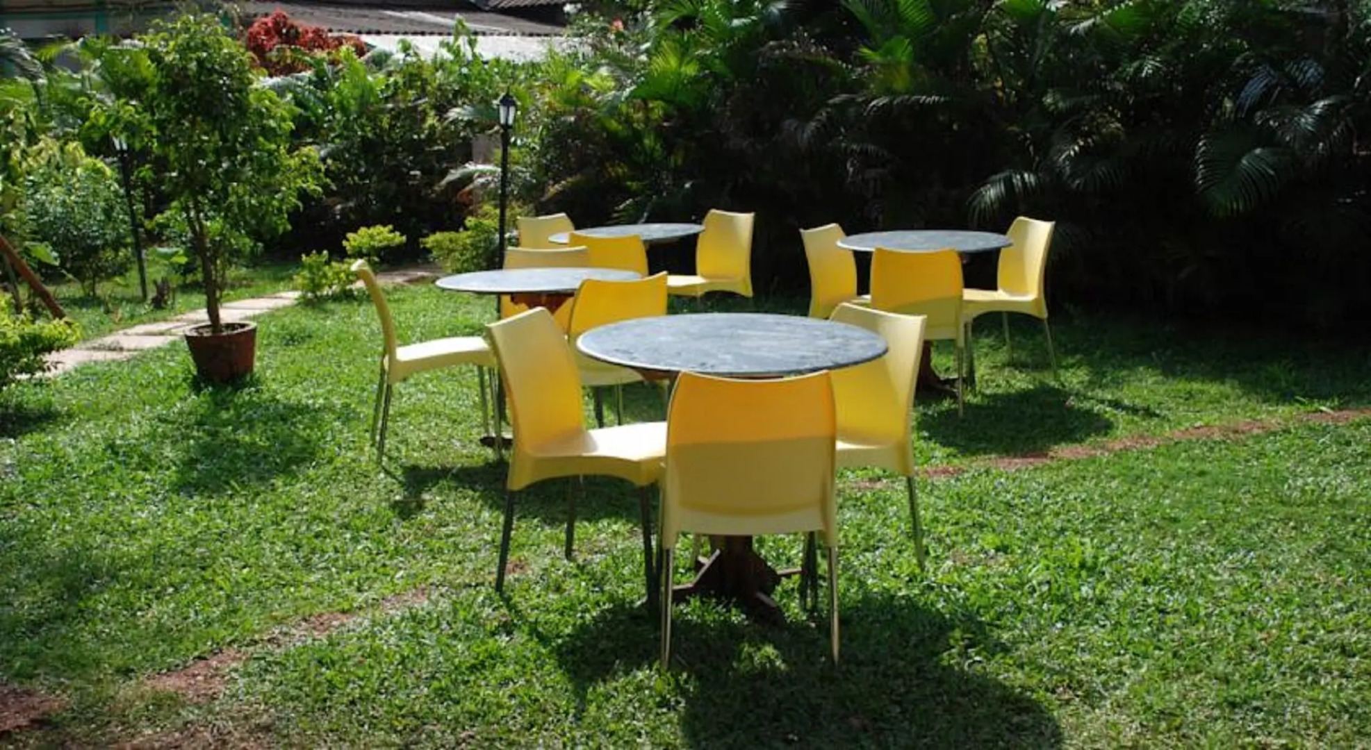 Sea Breeze Beach Resort Candolim