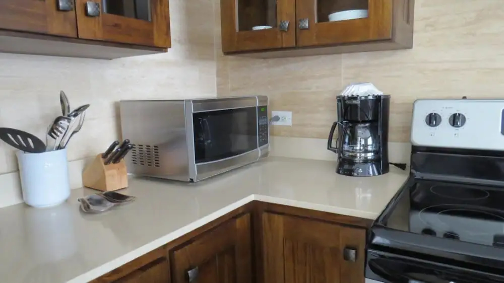 Paseo Suites