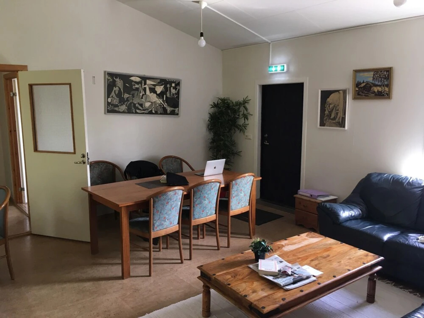 Nónsteinn Guesthouse