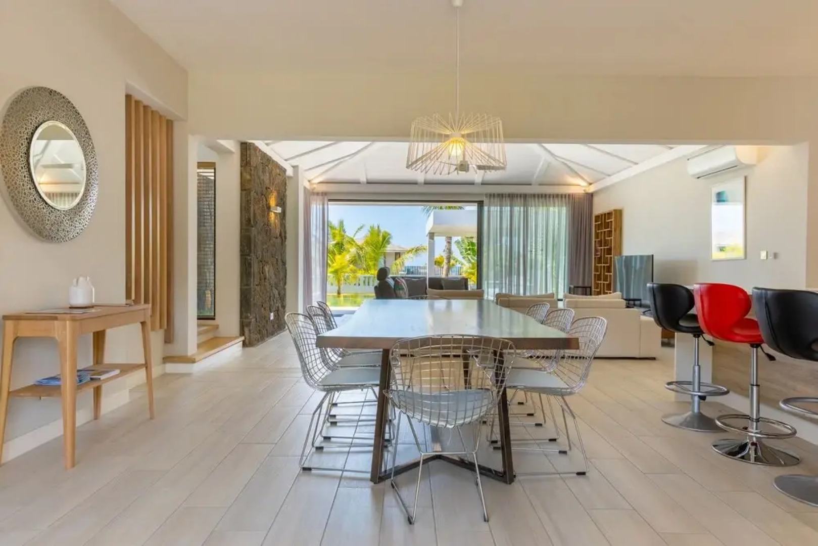 Azuri Residences by Life in Blue