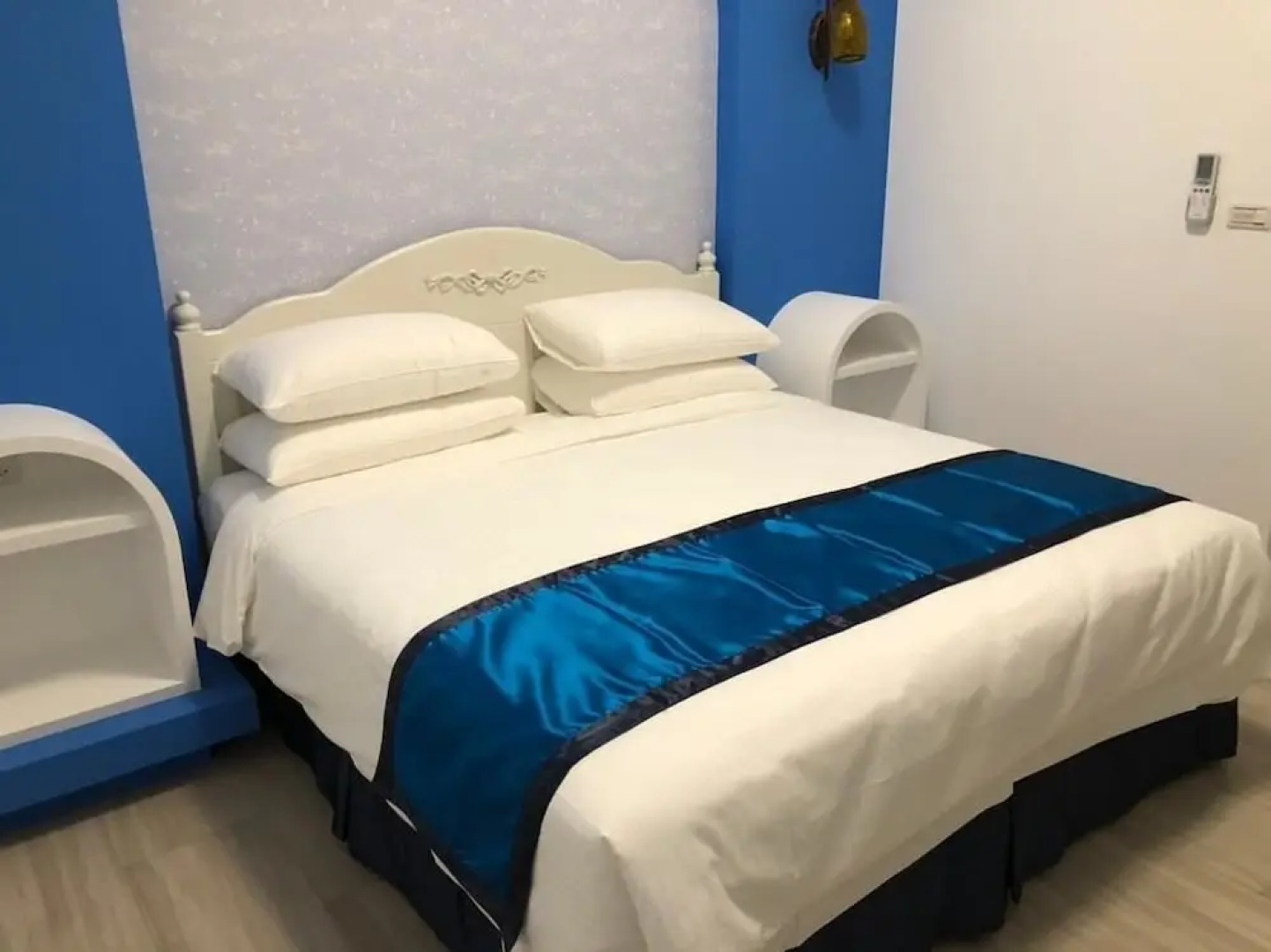 Cicada said Greece Homestay