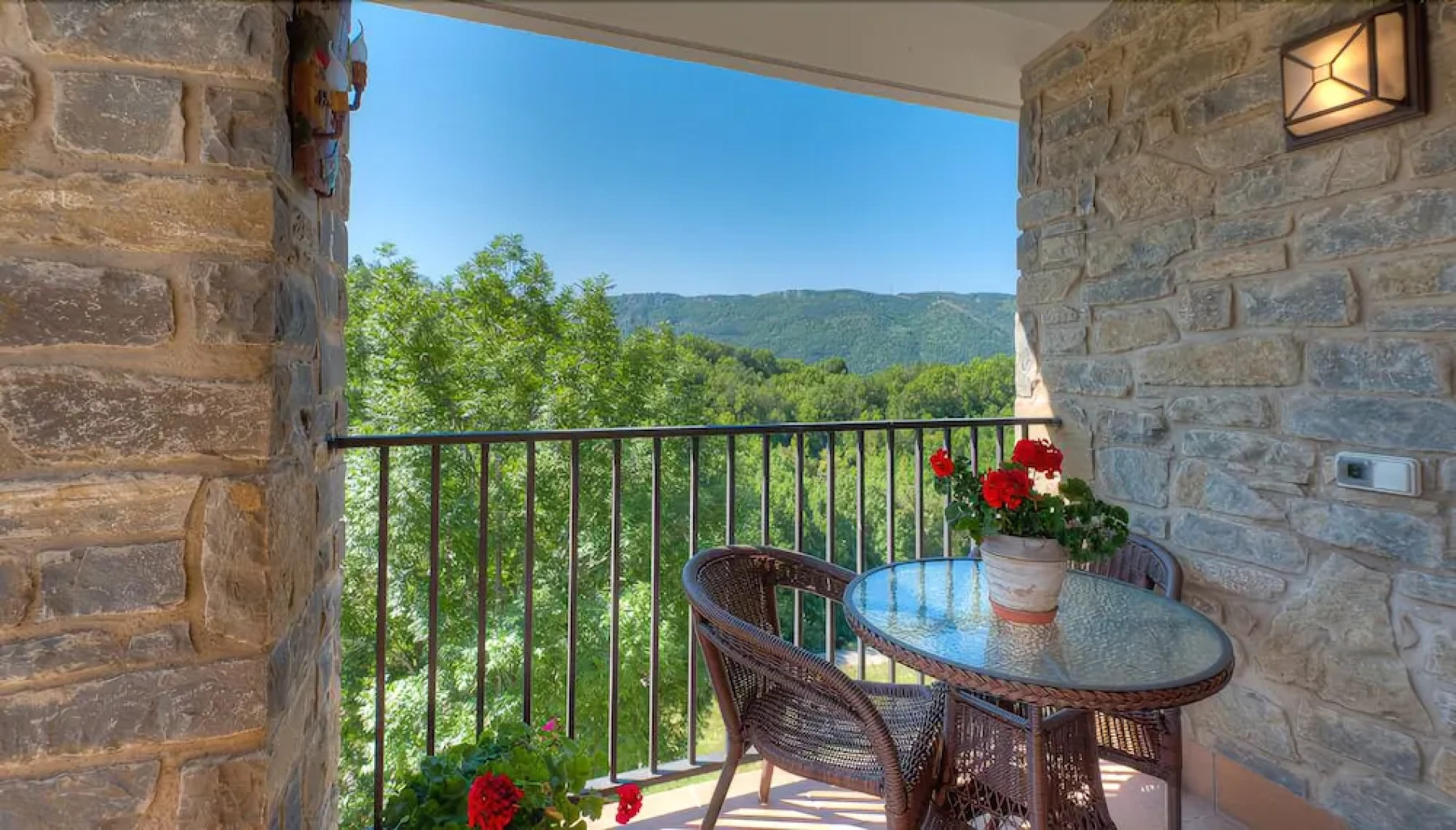 Apartamentos Flor De Neu