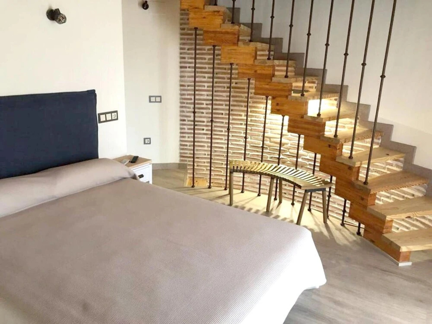 House With 2 Bedrooms in Pálmaces de Jadraque, With Wonderful Lake View Near the Beach