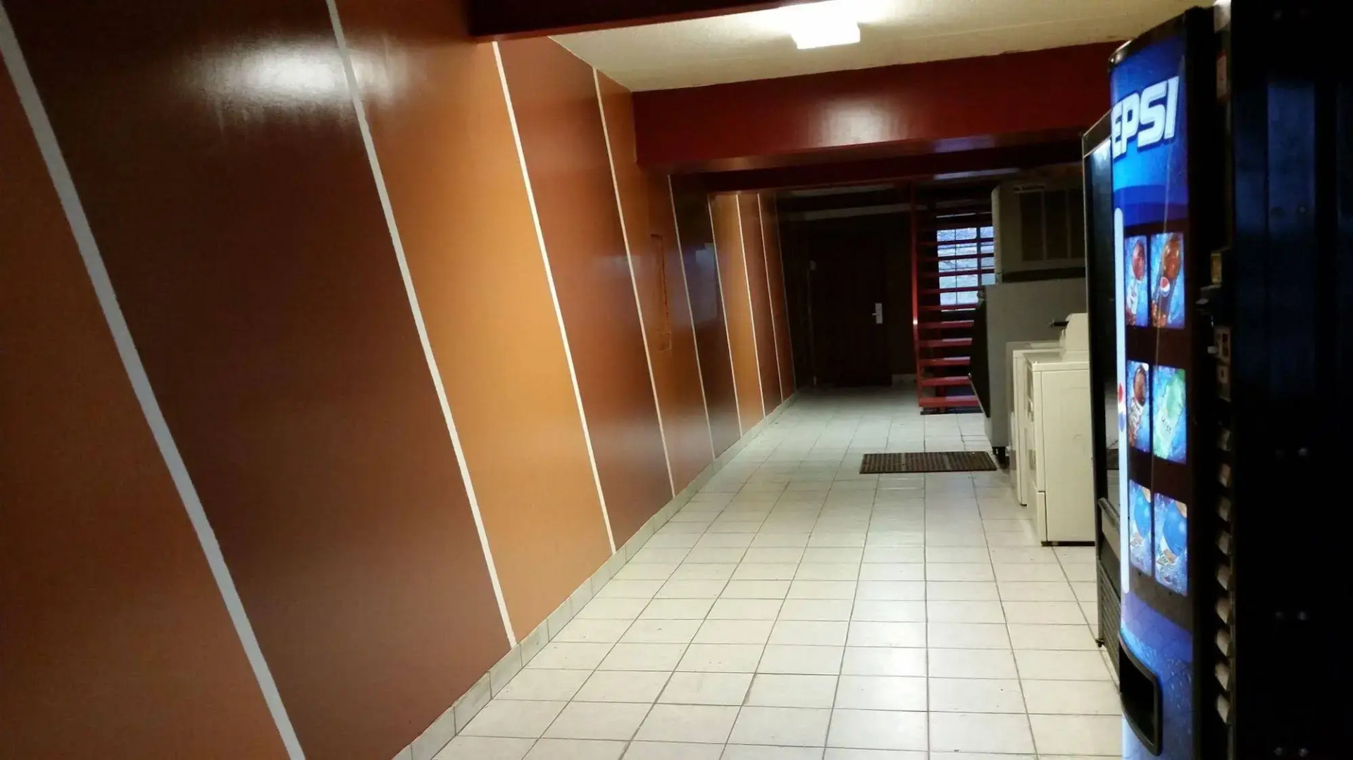 Red Carpet Inn & Suites