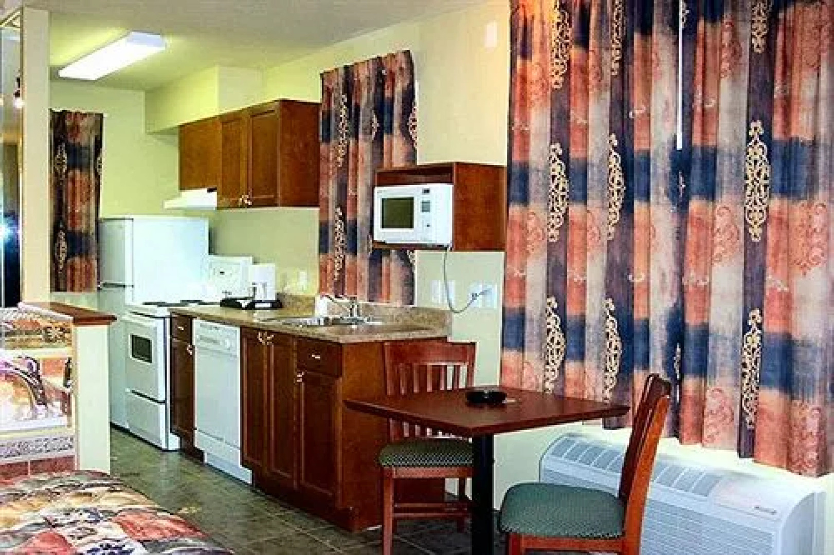 Hotel & Suites Les Laurentides Saint Sauveur