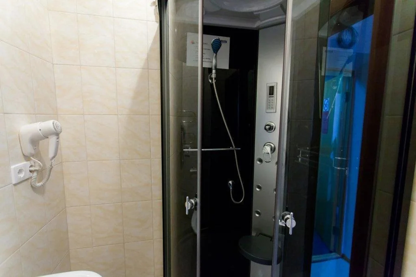 Меблированные комнаты V Centre