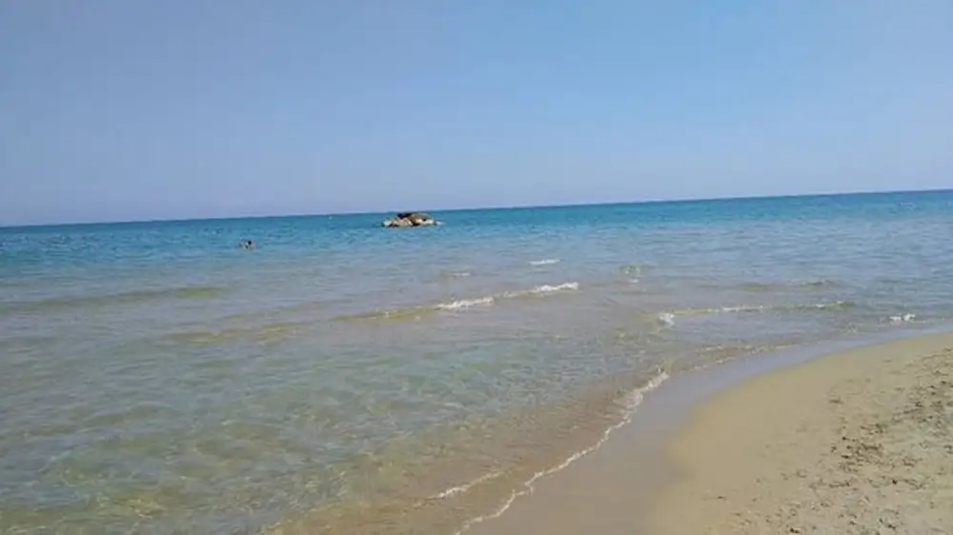 5 Seater Room for Rent With Private Bathroom - Molise