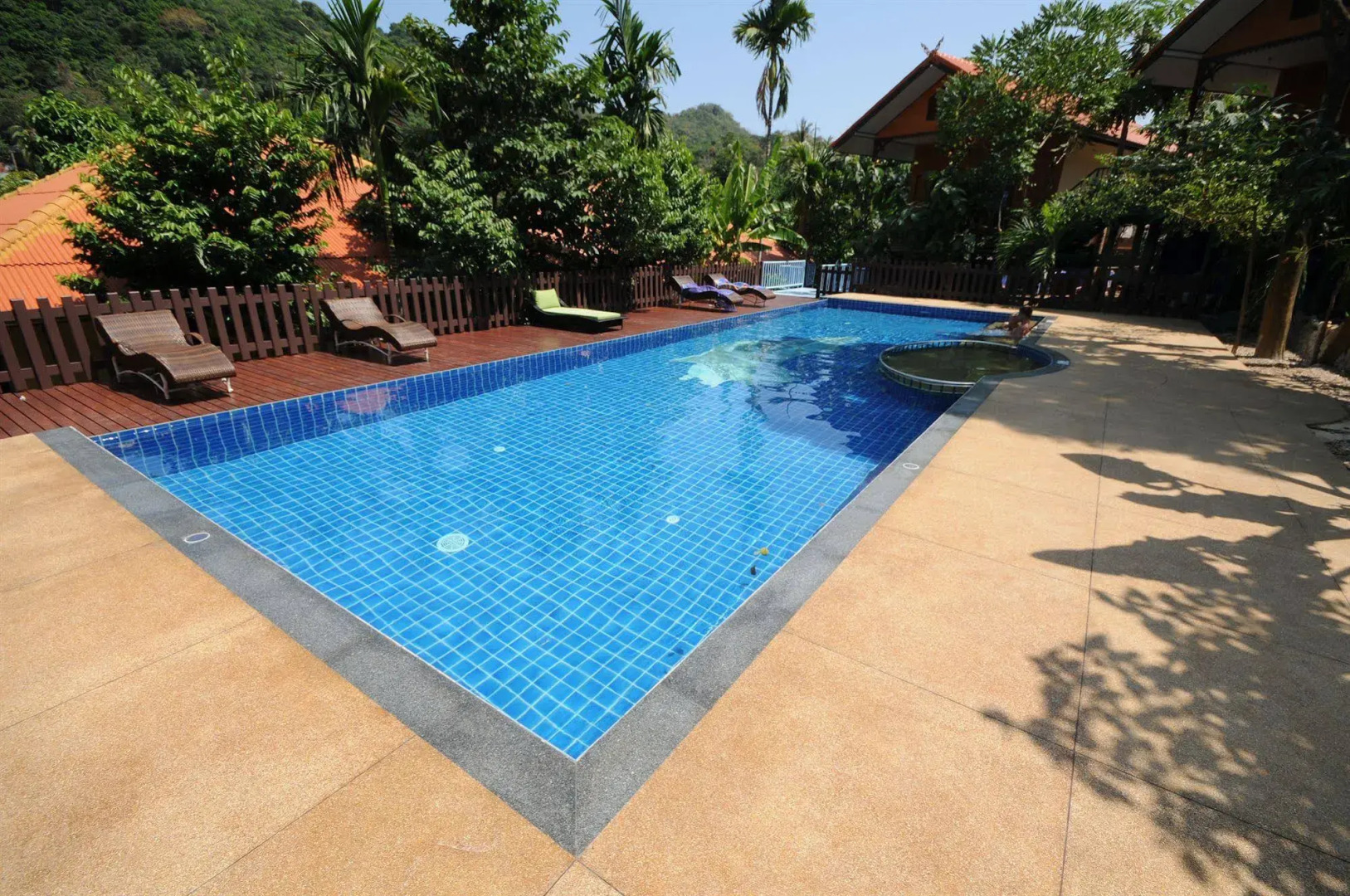 JJ Bungalow & Guest house