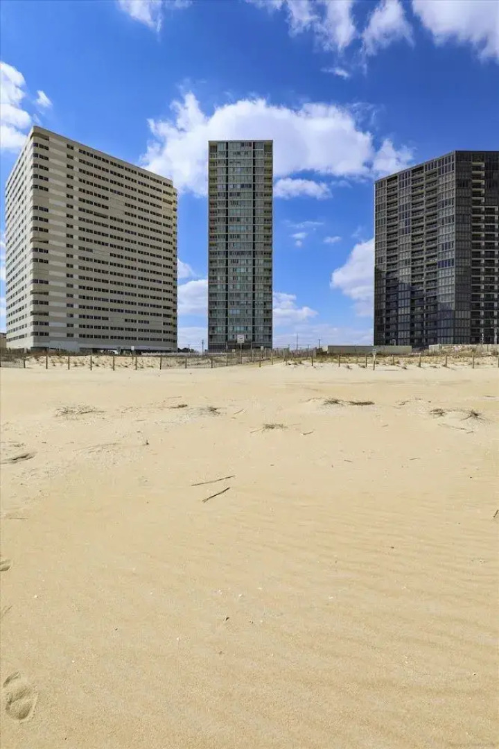 The Shoals Unit 2 by Long & Foster