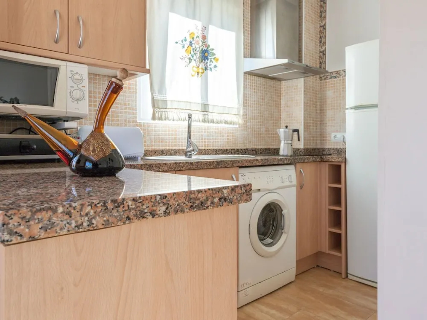 Elegant Apartment in Totalán with Hot Tub