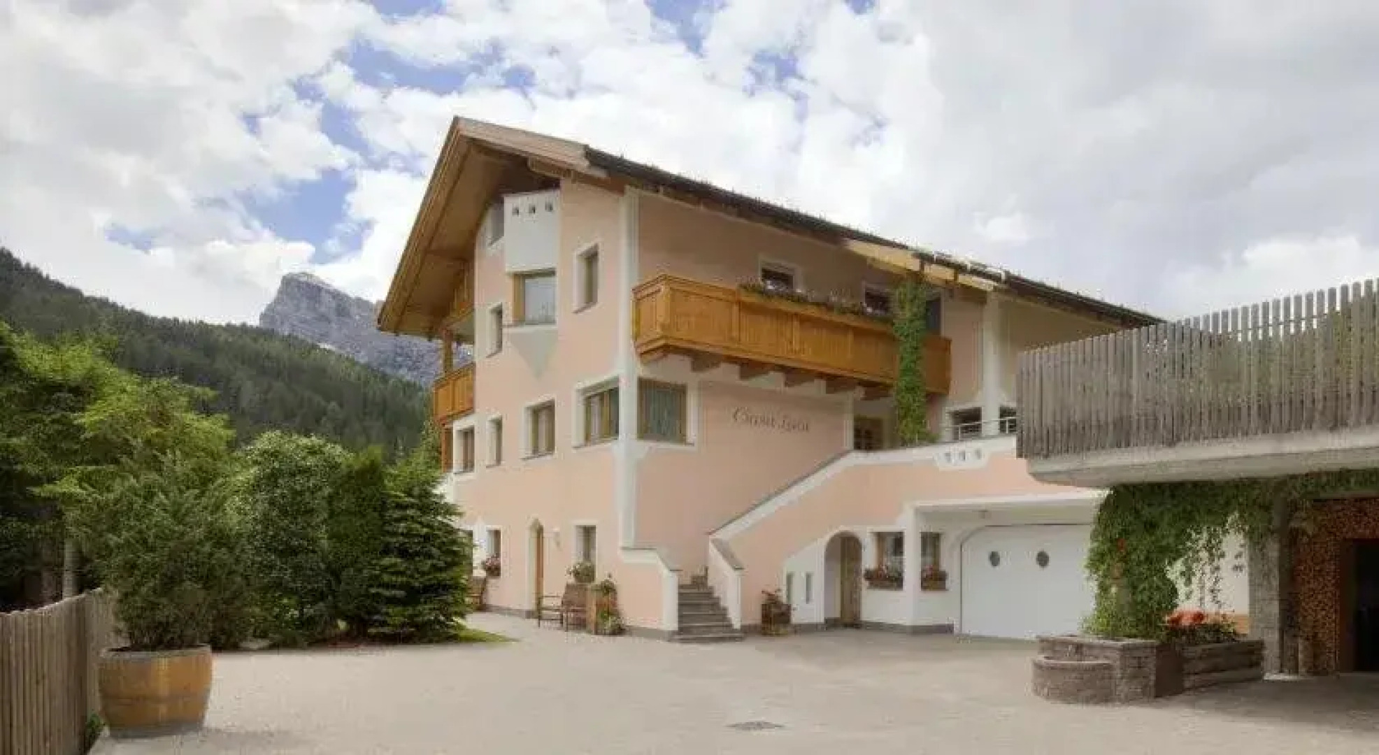 Ciasa Laoi Apartments