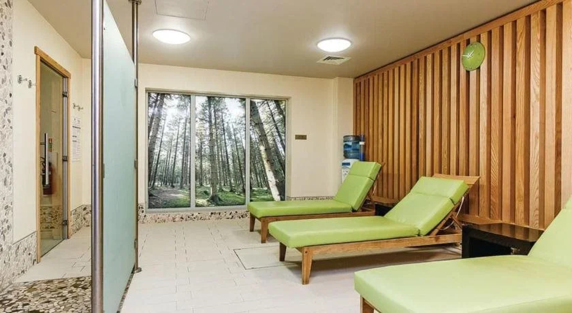 Cheddar Woods Resort and Spa