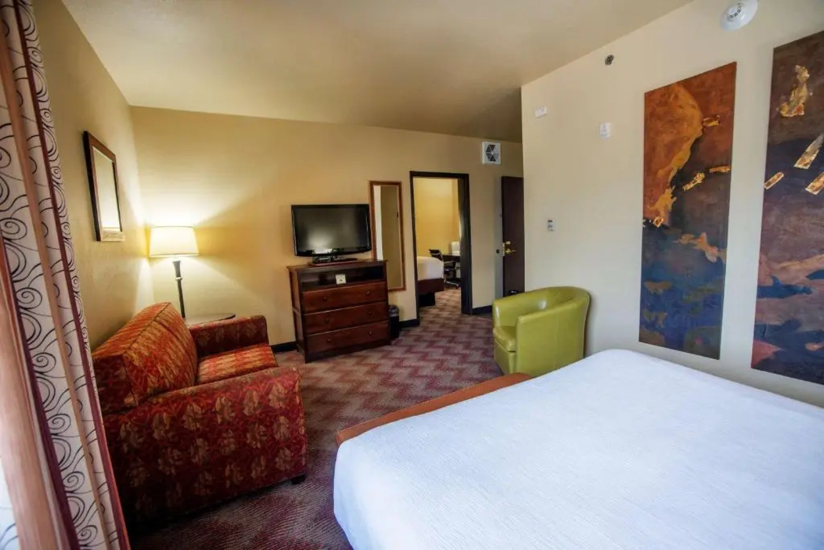 Best Western Plus Cimarron Hotel & Suites