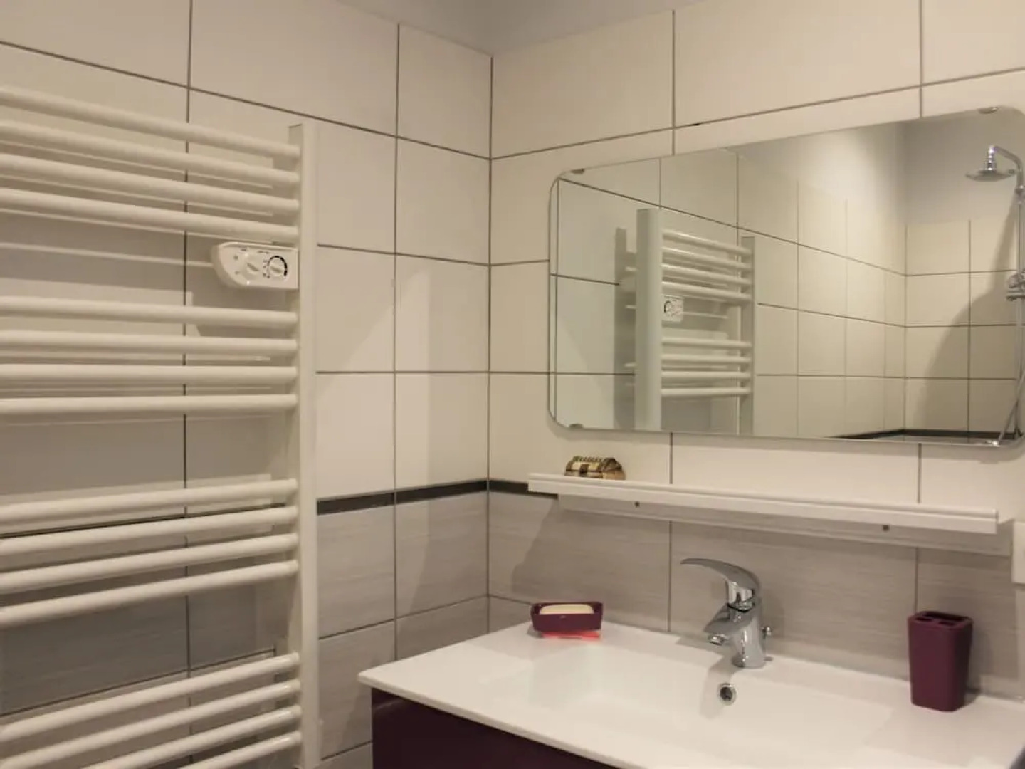 Modern Gîte With Pool on Large Property of Owner, 1 km From Provençal Village