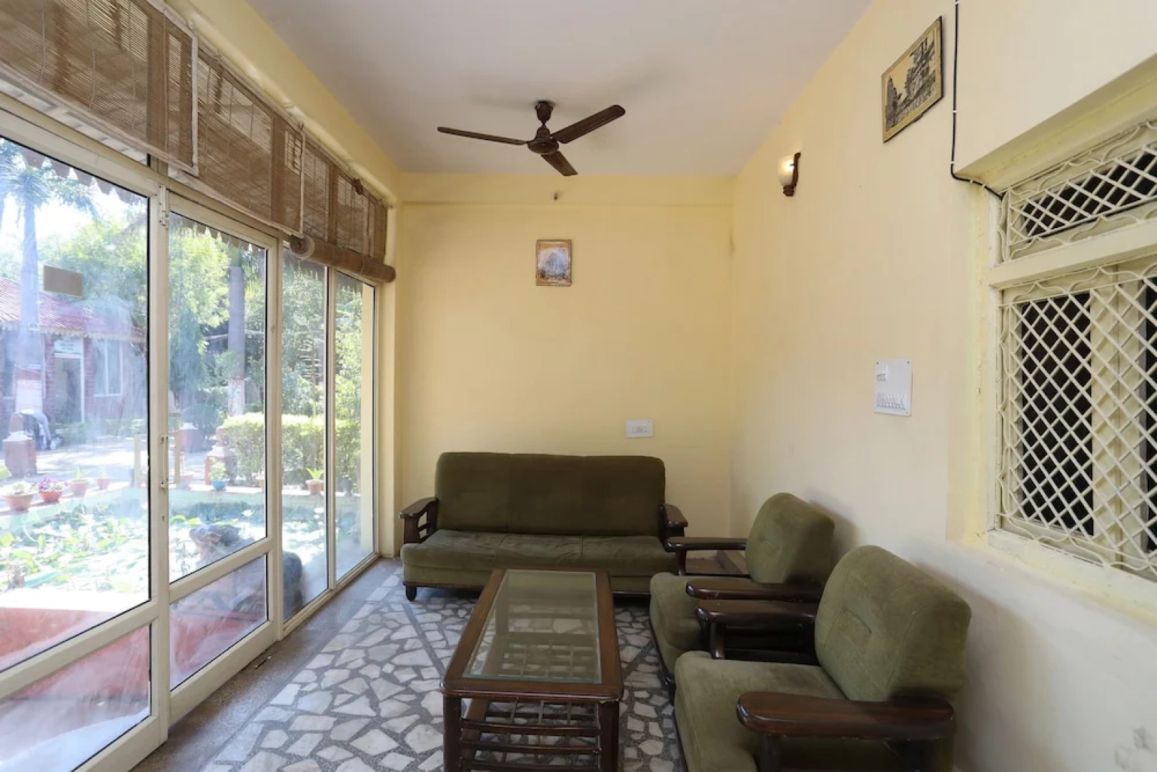 OYO 29068 The Green Petal Resort