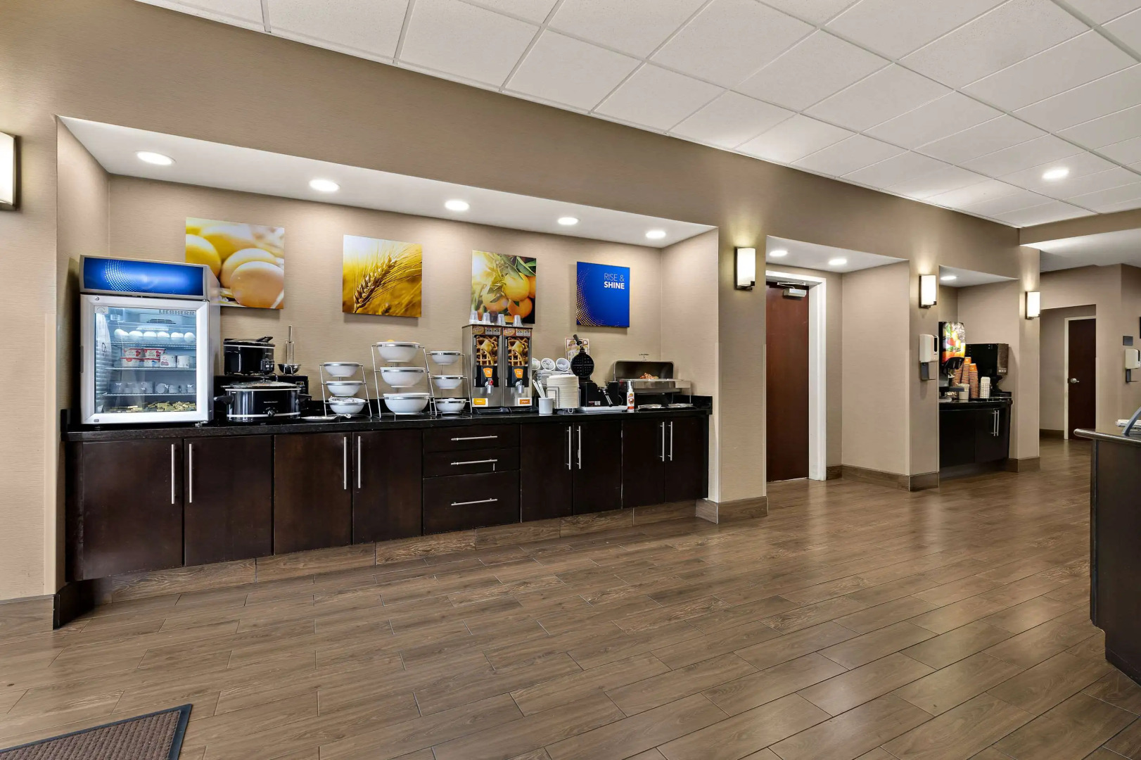 Comfort Suites Nashville near Percy Priest Lake