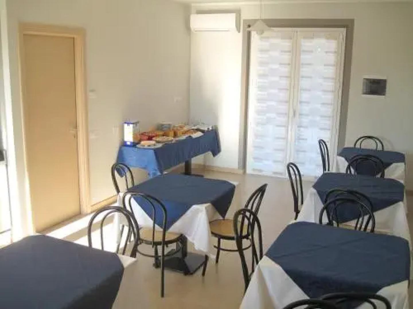 B&B MAGICA ASIA RHO - affittacamere, casa vacanza, residence, bed and breakfast a fiera Rho