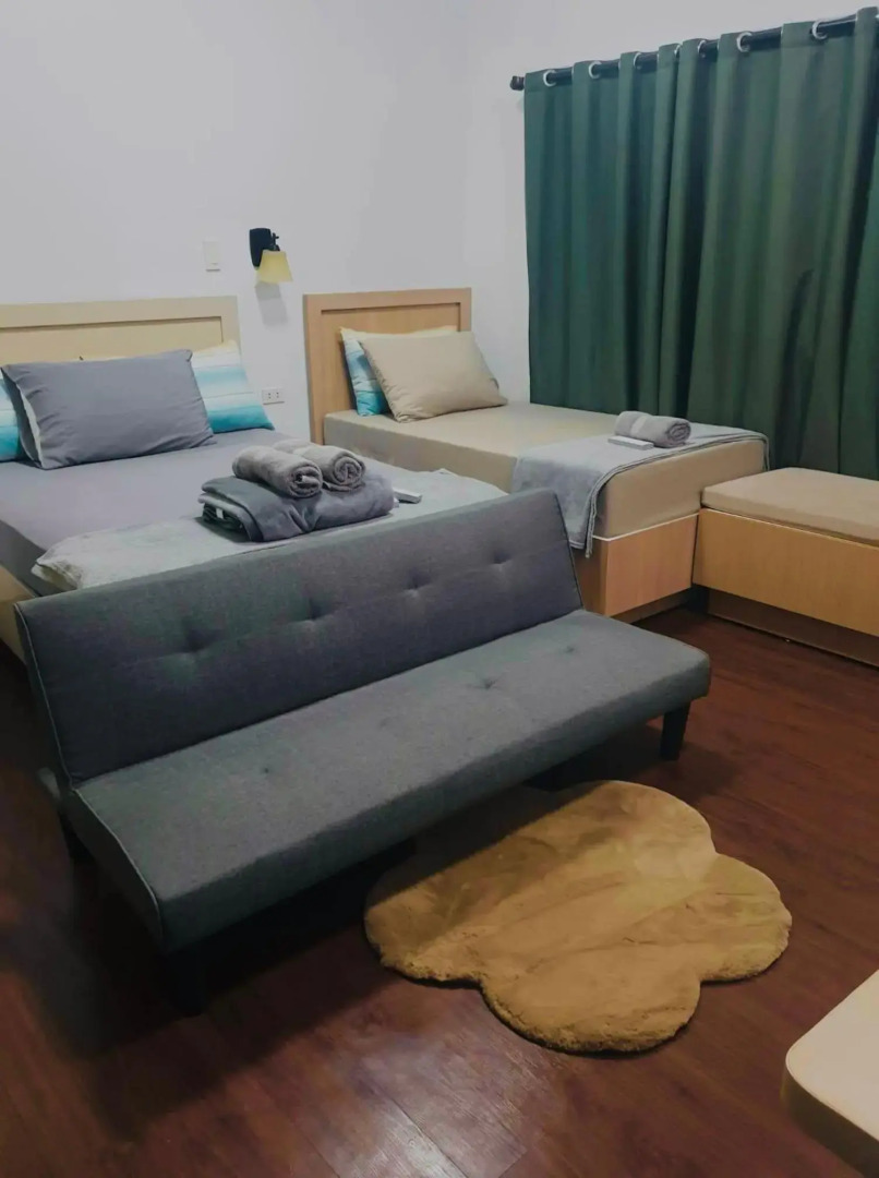 Cozy Unit at the heart of Balanga City