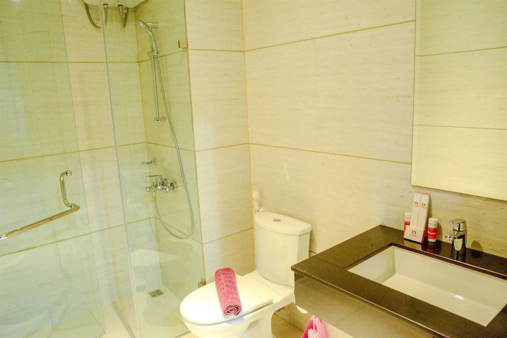 1 BR at Brooklyn Apartment