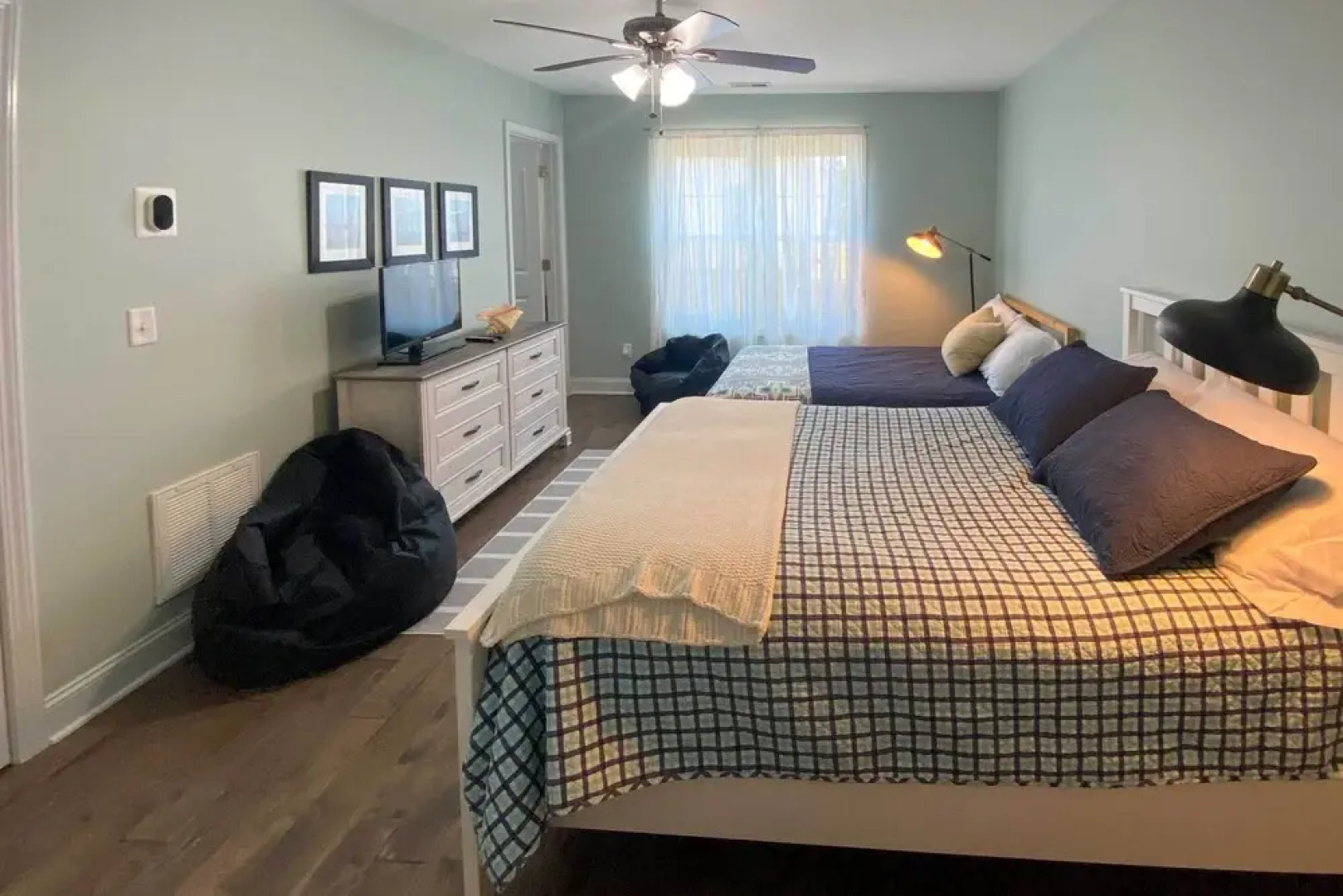 Convenient Kure Beach Townhome w/ Fire Pit!