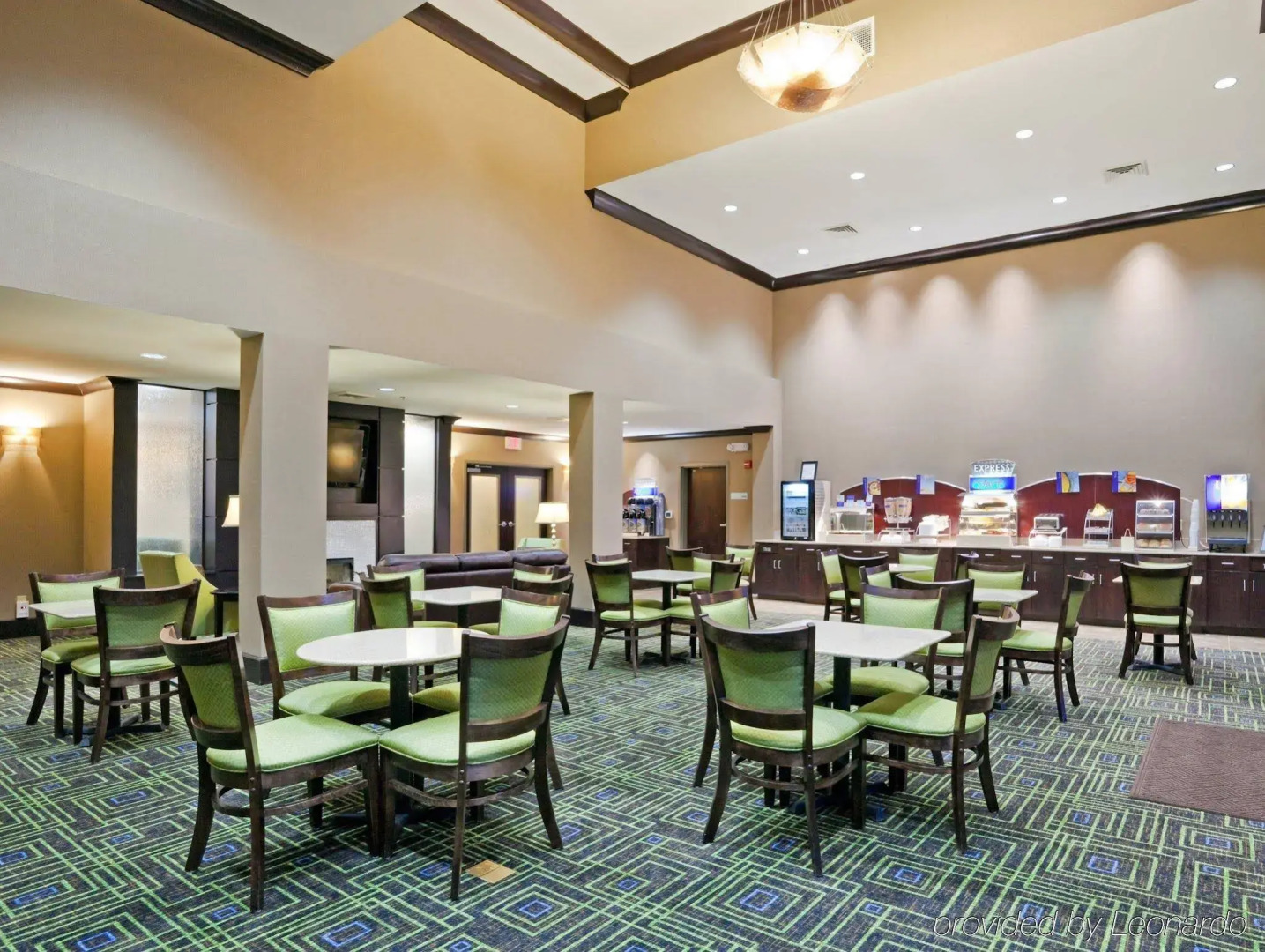 Holiday Inn Express Hotel and Suites of Opelika/Auburn by IHG