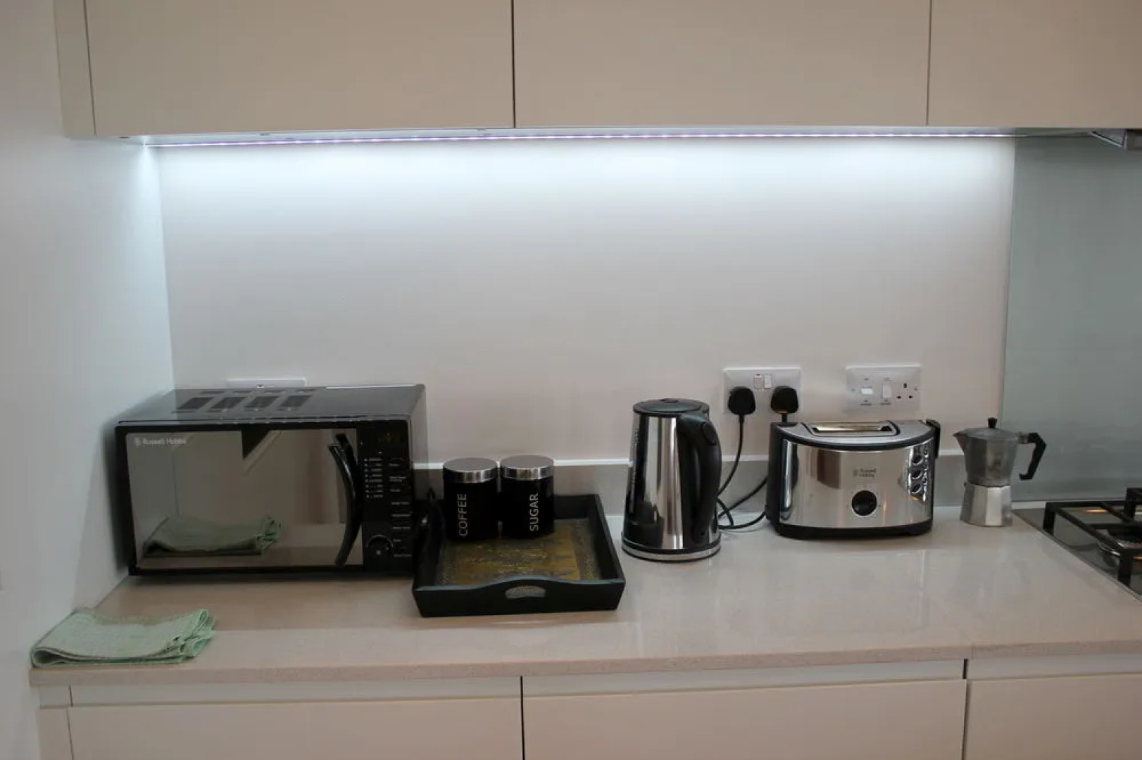 The Luxurious Semi-Circle - Peymans