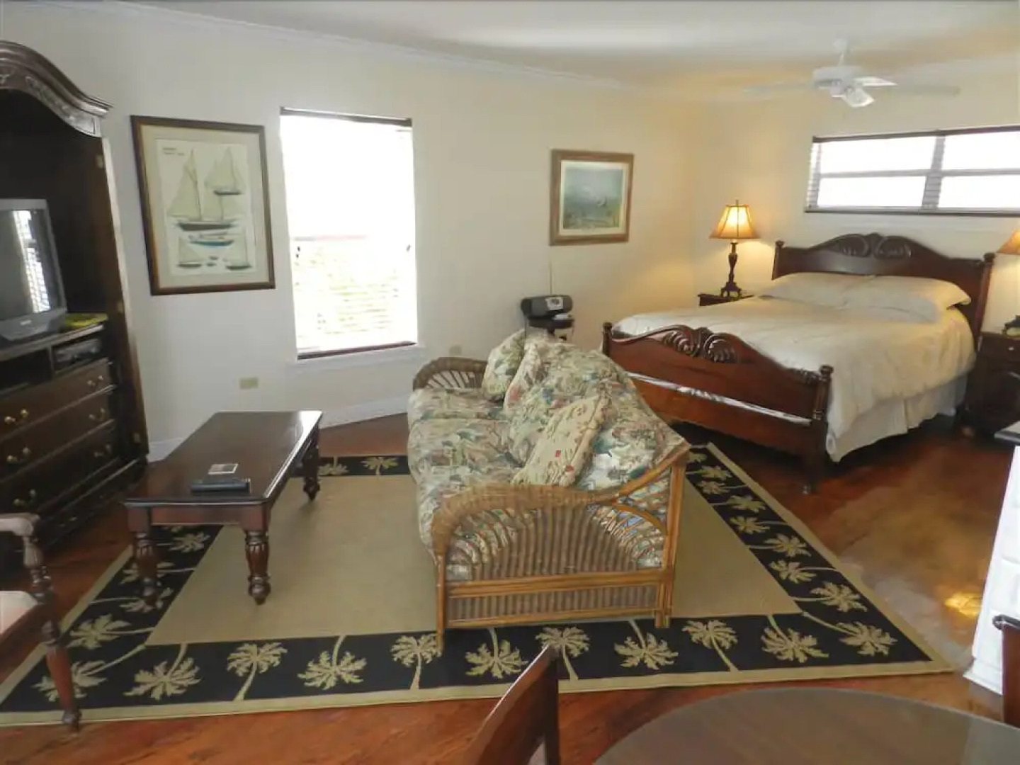 Tarpon Flats Inn & Marina - Key Largo