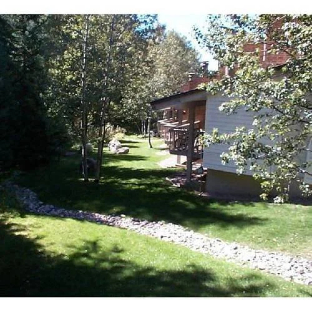 Winterwood Townhomes Win08 2 Br Condo by RedAwning