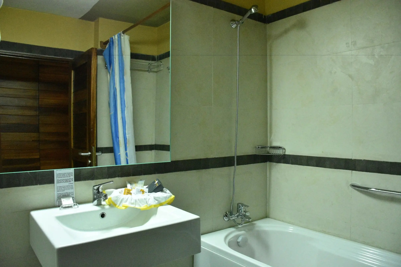 Hotel Club Du Lac Tanganyika