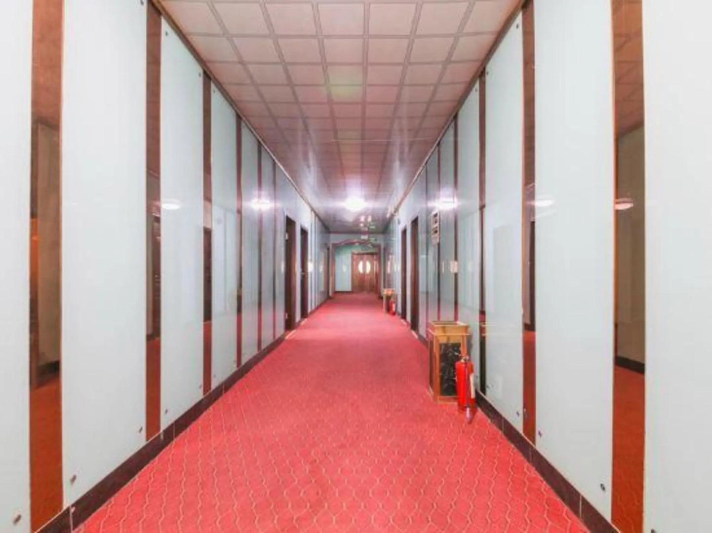 Puguo Business Hotel