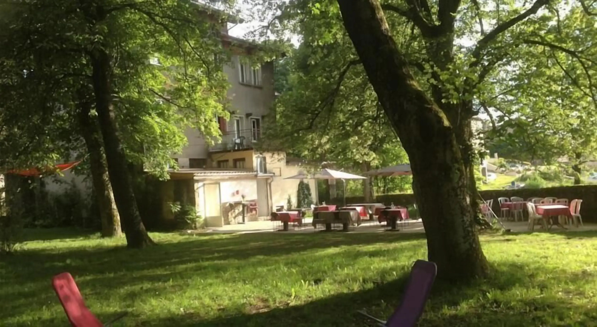 Hôtel Restaurant les Platanes