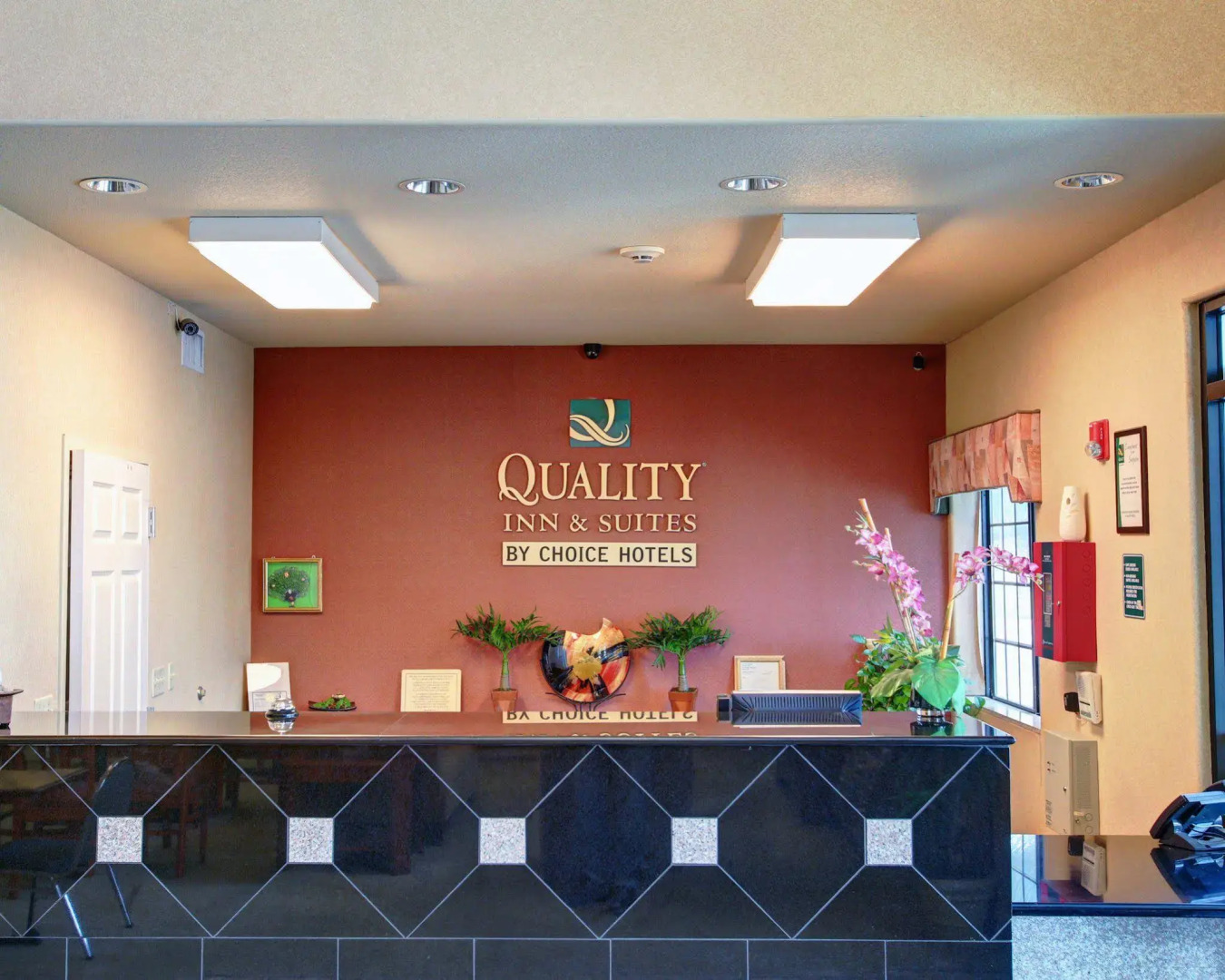 Quality Inn & Suites