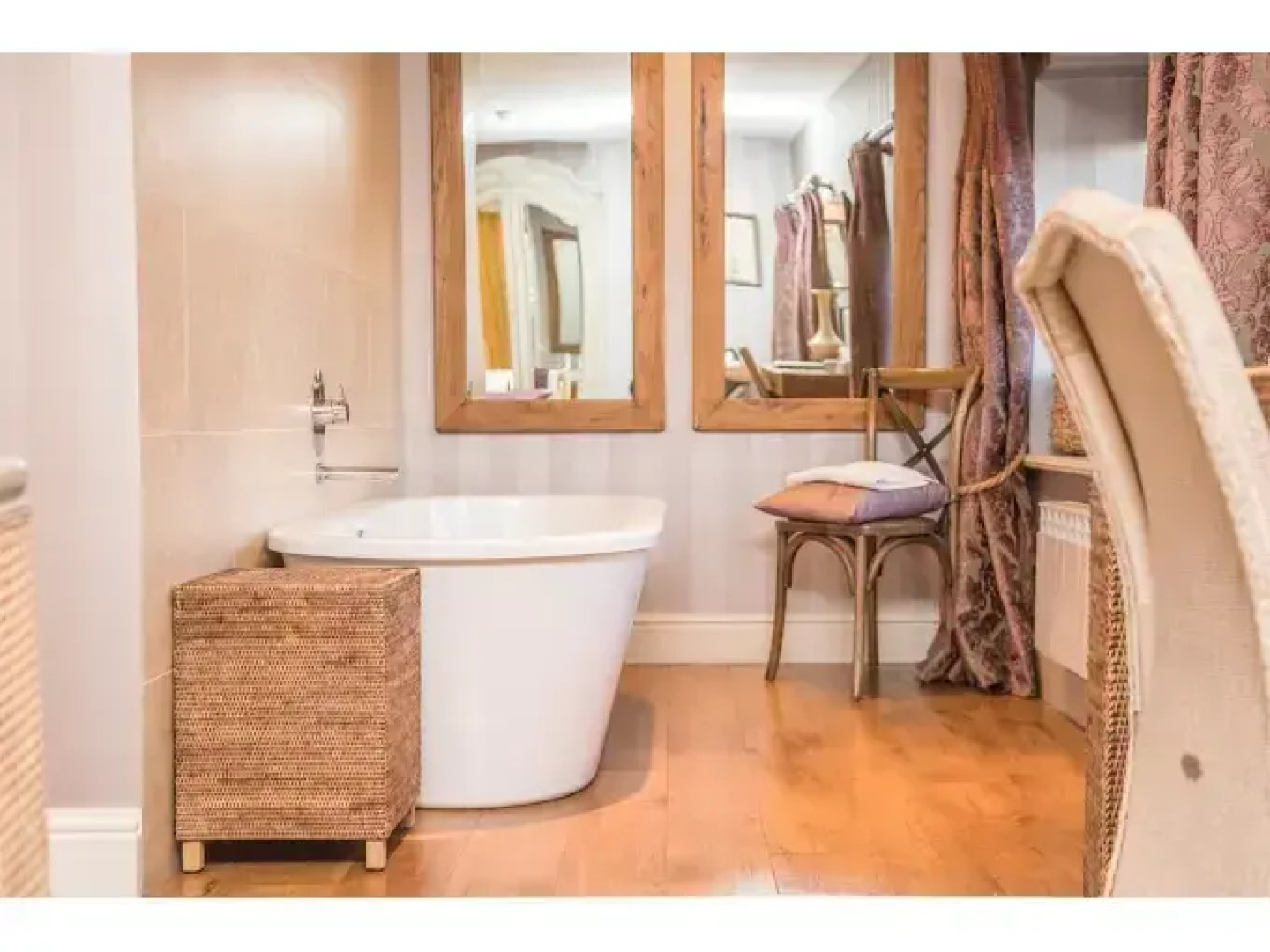 Shireburn Arms Hotel