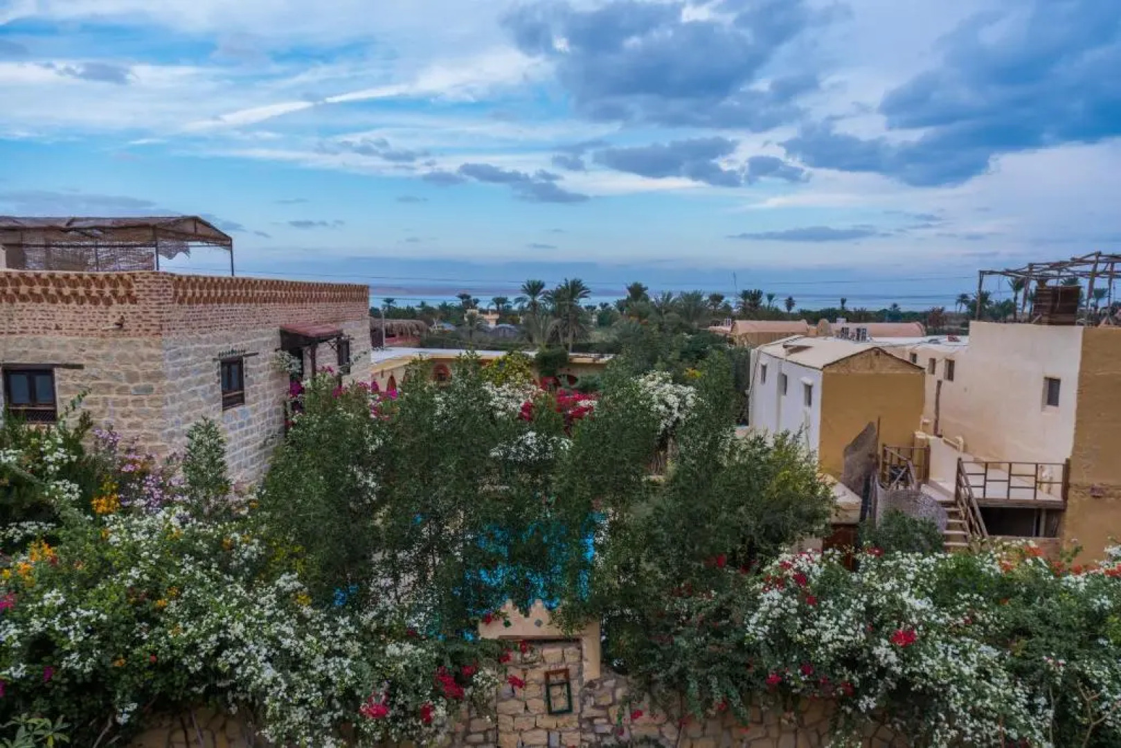 Zad Elmosafer Guest House