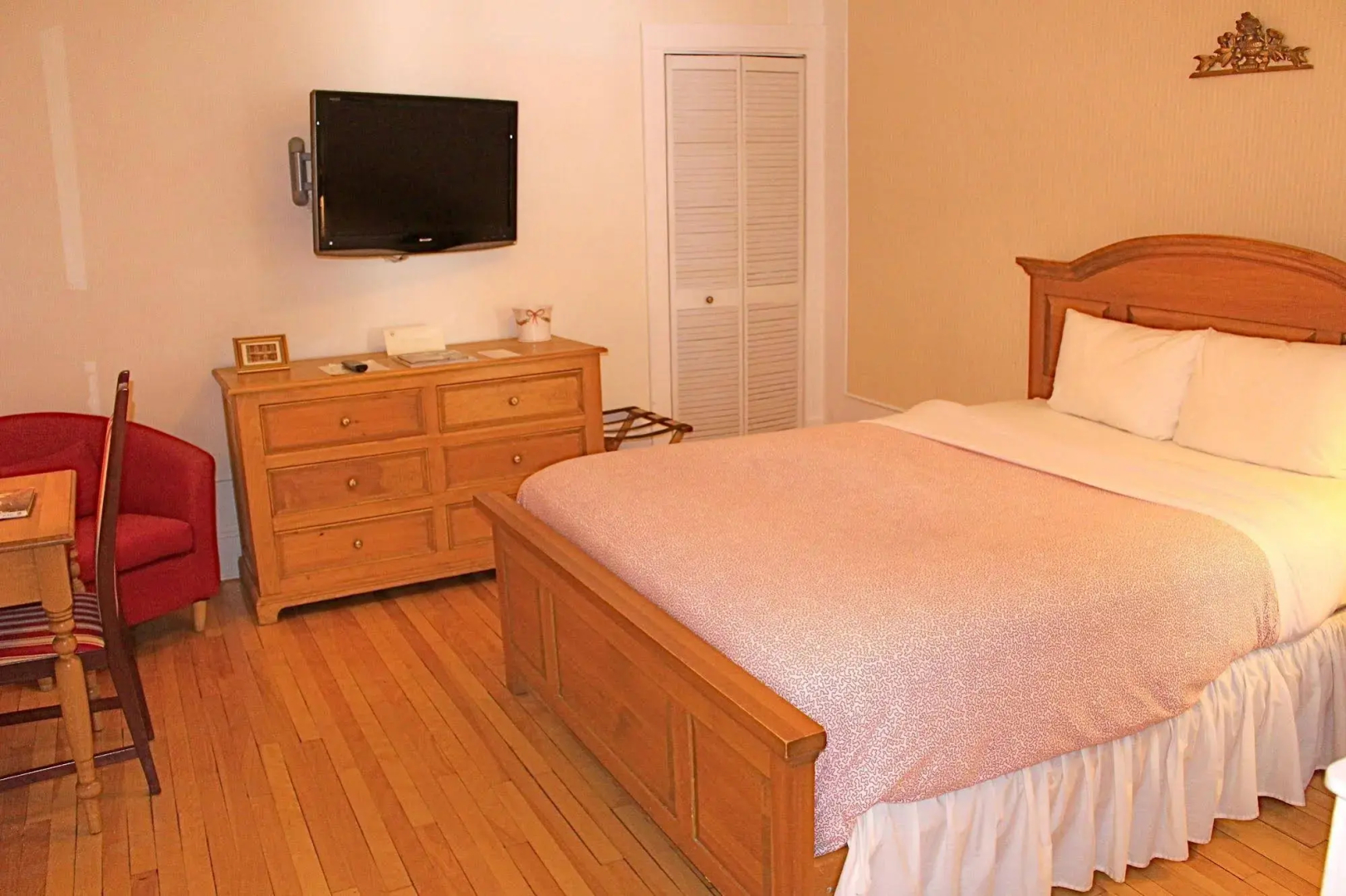 Hotel Charles-Alexandre - Par Aneyro