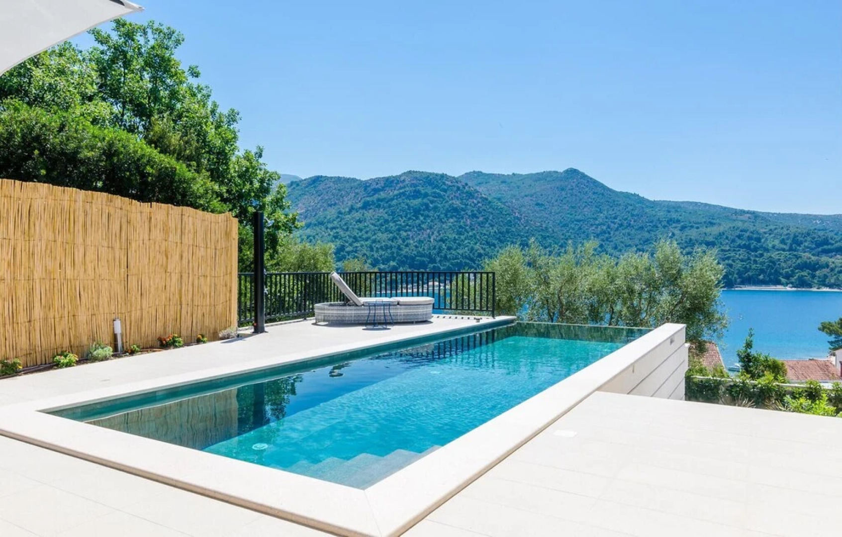 Awesome Home in Slano With Wifi and 5 Bedrooms