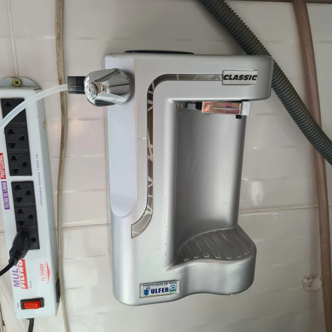 Kitnet casal e apartamento com lareira e vista jardim