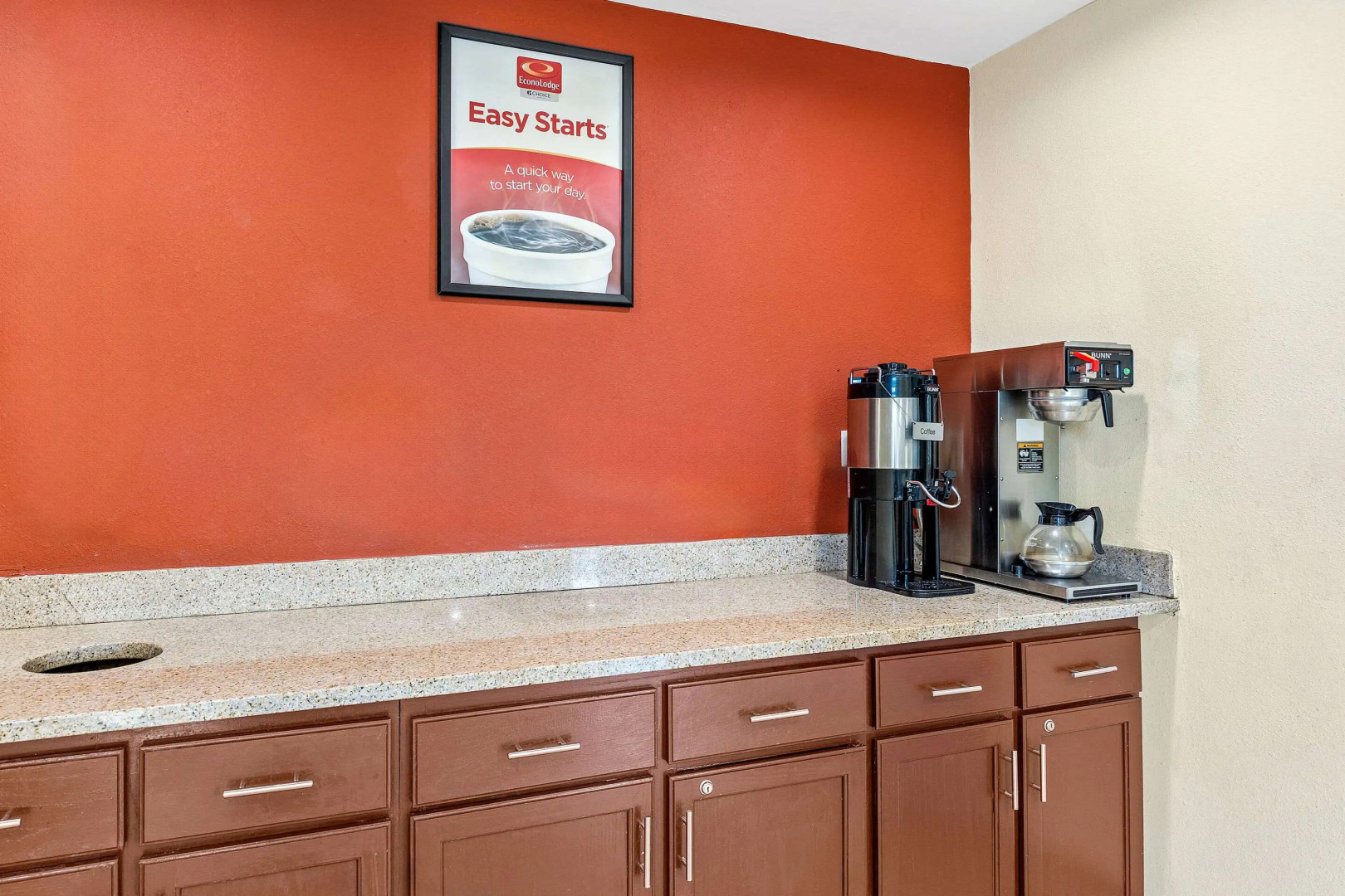 Econo Lodge Akron Copley Northwest