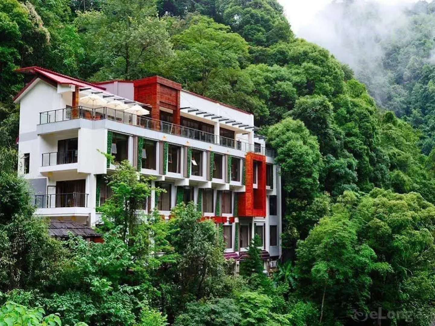 Yunzhihui Longsheng Hot Spring Boutique Hotel