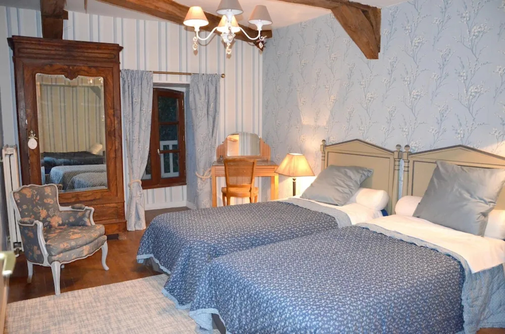 House With 3 Bedrooms in Le Blanc, With Enclosed Garden and Wifi