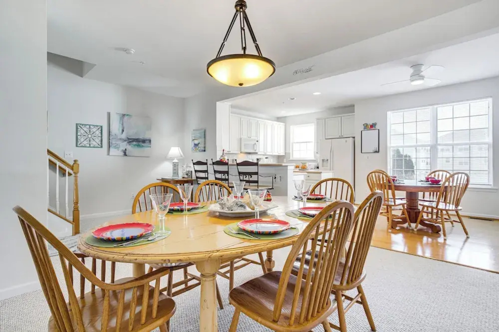 Shared Pool & Bay Access: Ocean View Retreat